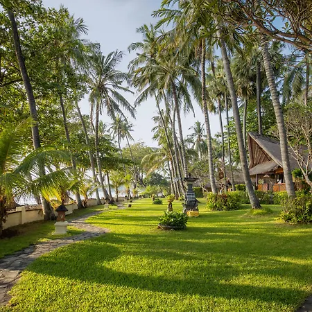 Alam Anda Ocean Front Resort & Spa Dive Resort