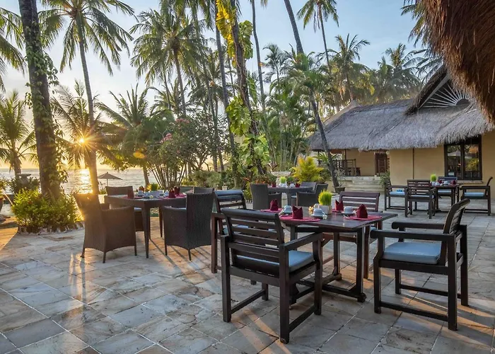 Alam Anda Ocean Front & Dive Resort 4*