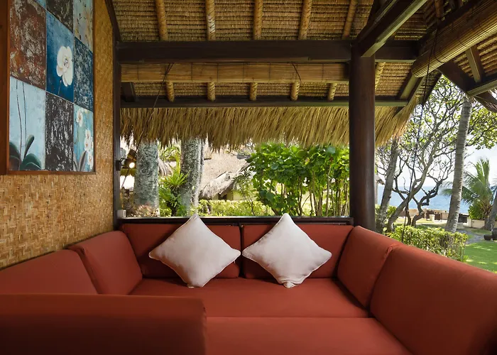 Alam Anda Ocean Front & Dive منتجع 4*