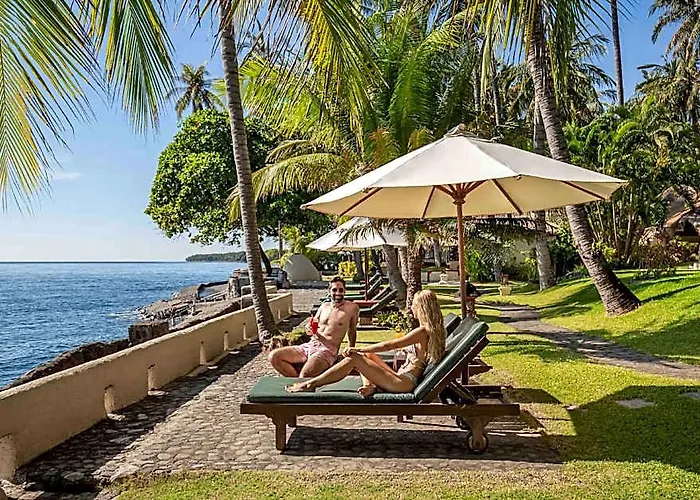 Alam Anda Ocean Front & Dive Resort