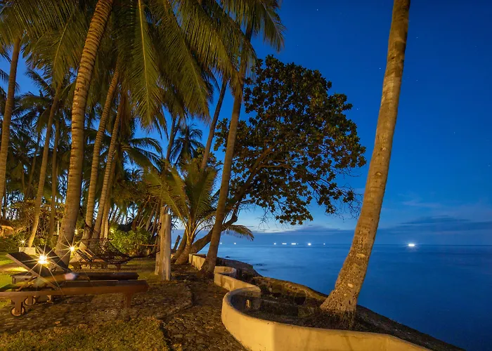 Alam Anda Ocean Front & Dive 4* تيجاكولا